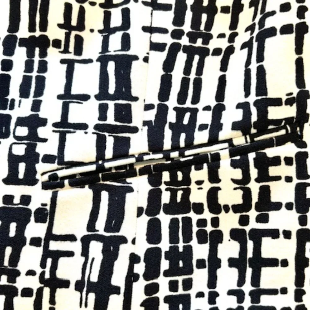 Tahari Black & White Swing Blazer - A Bit of Stretch, Classy, Lined & Comfy! 18W - Picture 5 of 10